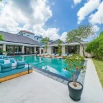 Villa Karishma_Pool and Garden 04